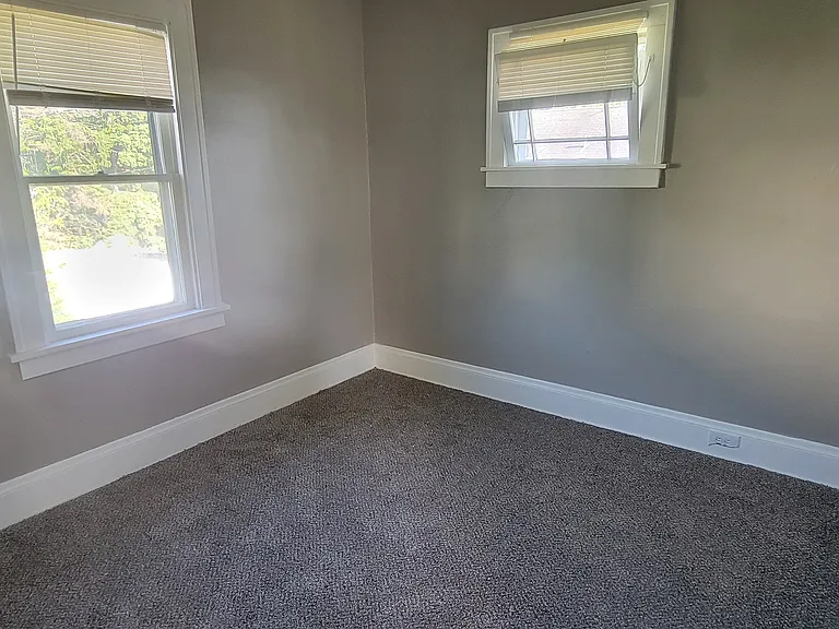 8502 Grand Division Ave #UP — Photo 20