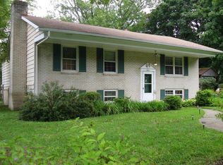 7 Quarry Ln, Newark, DE 19711