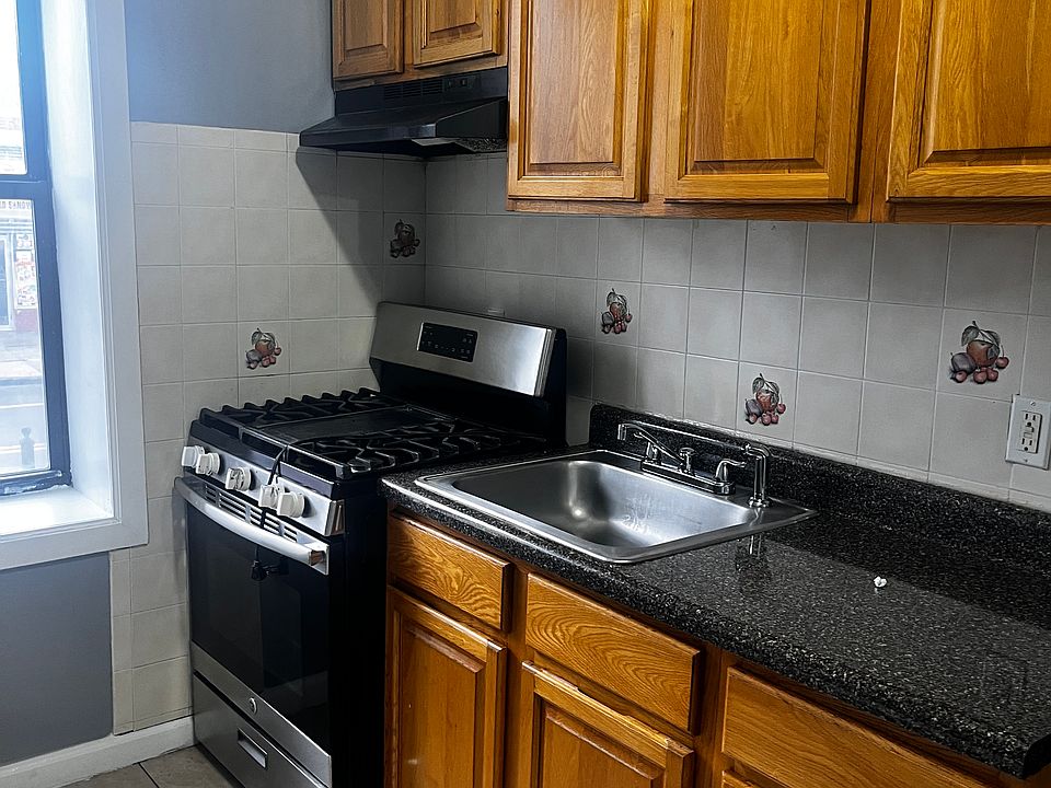 1st image of 68 N 9th St #102