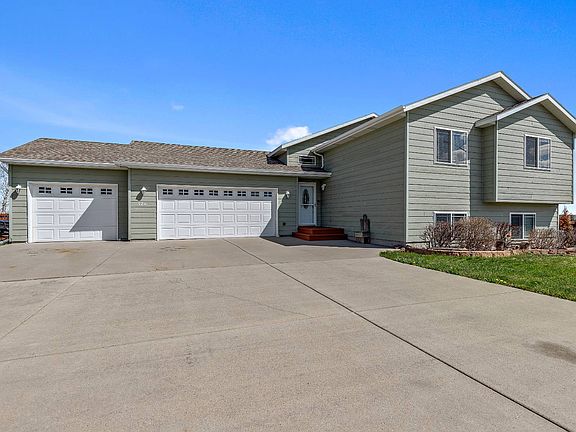 2nd image of 328 Ruhe Ln