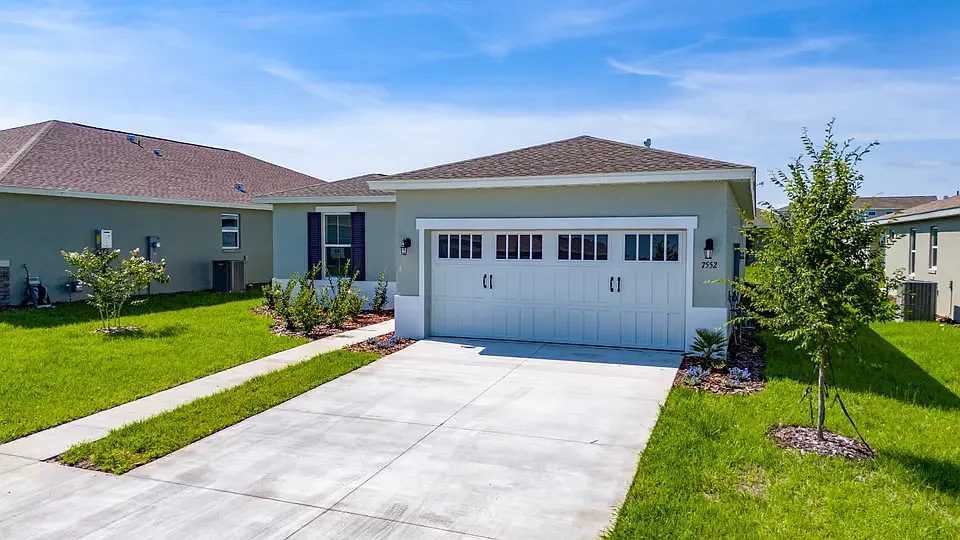 7552 SW 56th Pl — Photo 3