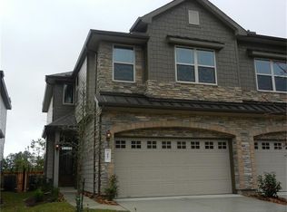 27 Aventura Pl, Spring, TX 77389