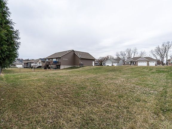 4th image of 87 Arapahoe Dr