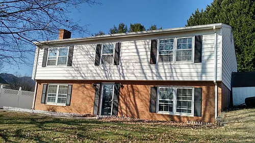 3938 Saint James Cir Photo 1