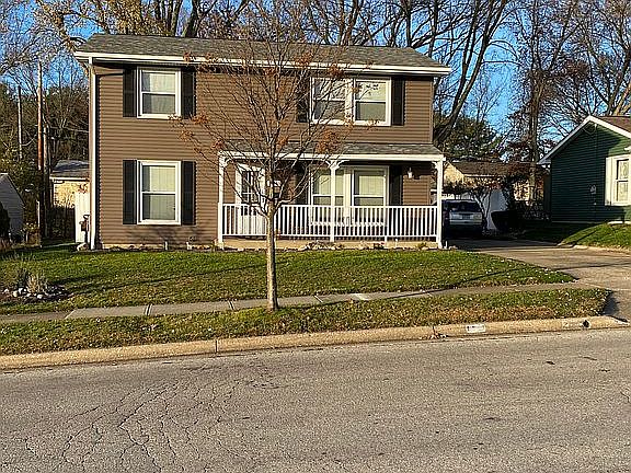 3rd image of 2381 Richmond Rd