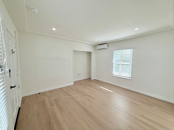 5th image of 10370 Bellwood Ave #10370