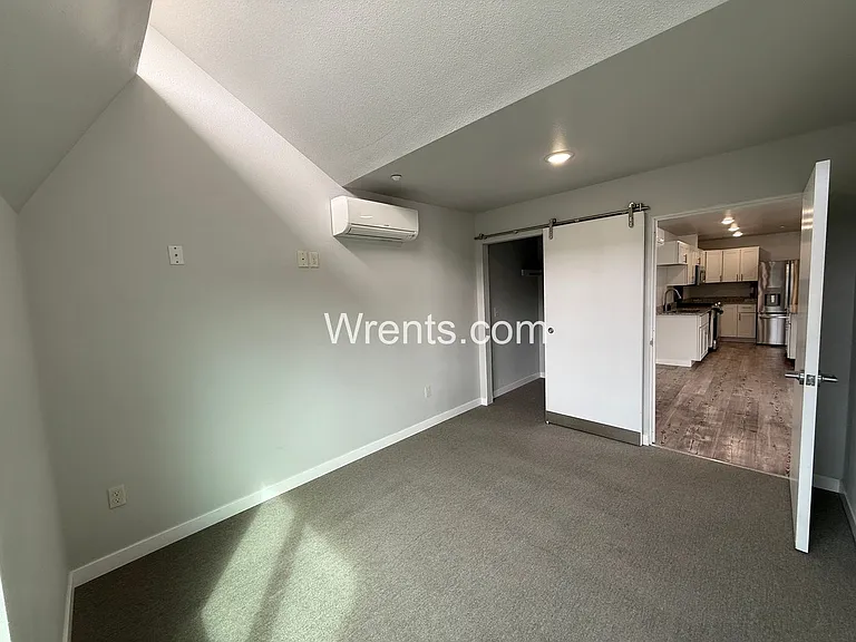 100 3rd St #11 — Photo 4