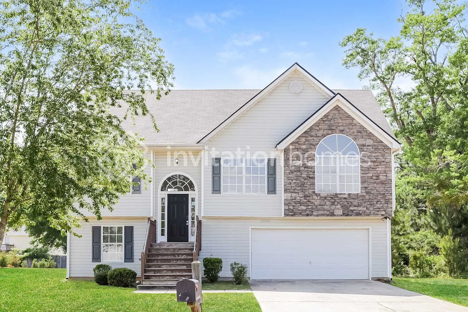 434 Limerick Way Hampton, GA 30228 — Photo 1