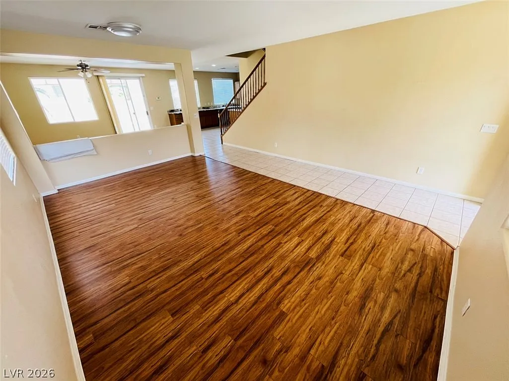 4 bed, 3.0 bath, 3014 sqft, $3,395 — Photo 2