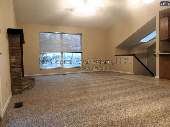 3rd image of 319 Hannah Dr