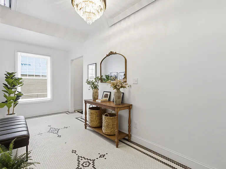 4635 John R St #3 — Photo 9