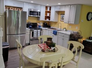 60 Milliken Mills Rd, Old Orchard Beach, ME 04064