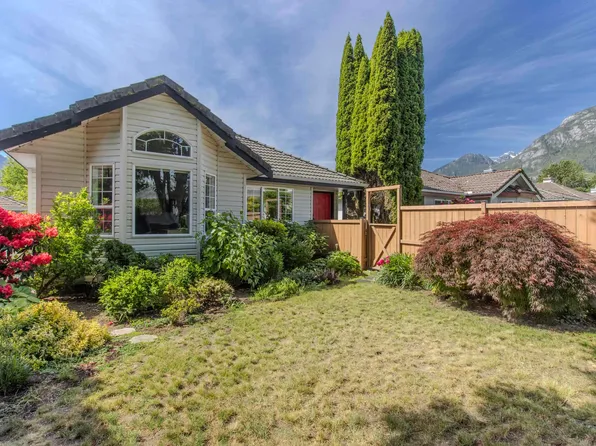 1830 Willow Cres, Squamish, BC V8B 0G2