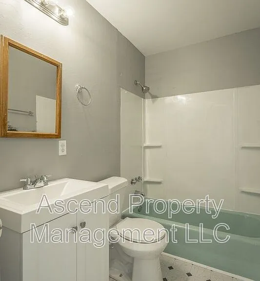 1113 Jarvis Ave — Photo 17