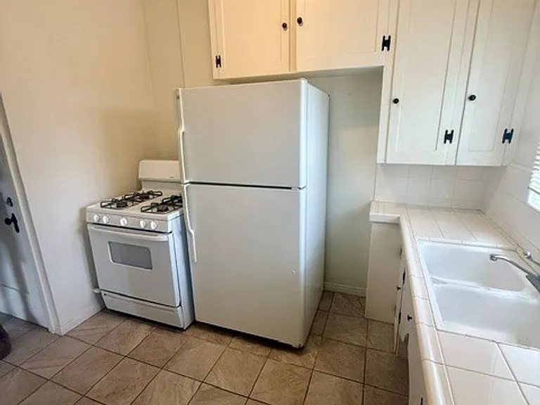1053-1059 Mira Mar Ave #3751-3753 — Photo 16