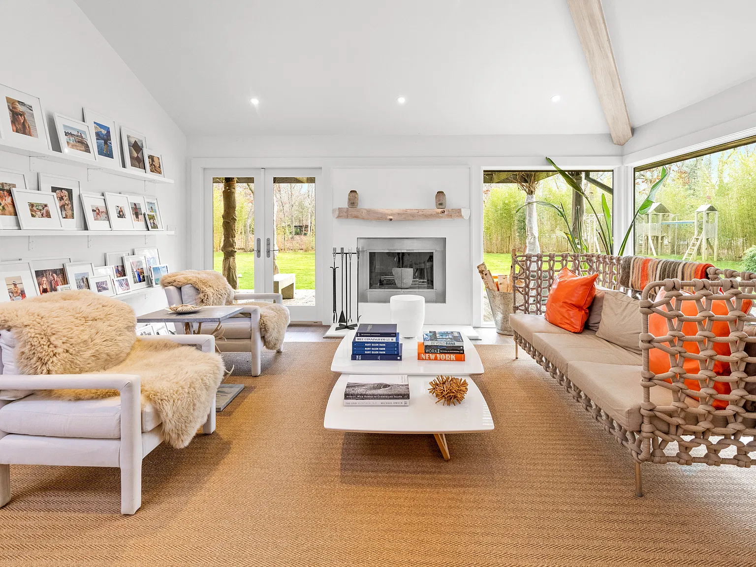 Beautifully Renovated Home with a Fantastic Outside Space! — Photo 4