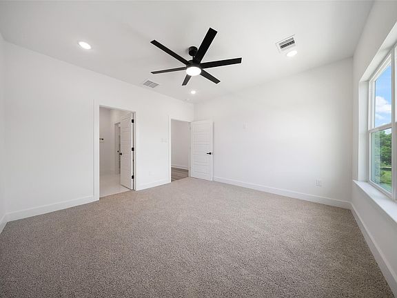 4th image of 3219 Fontinot St