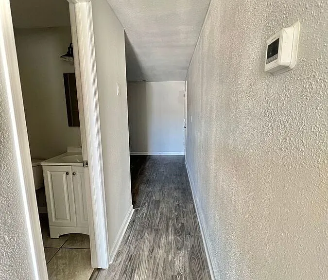 1016 Magnolia St #A — Photo 8