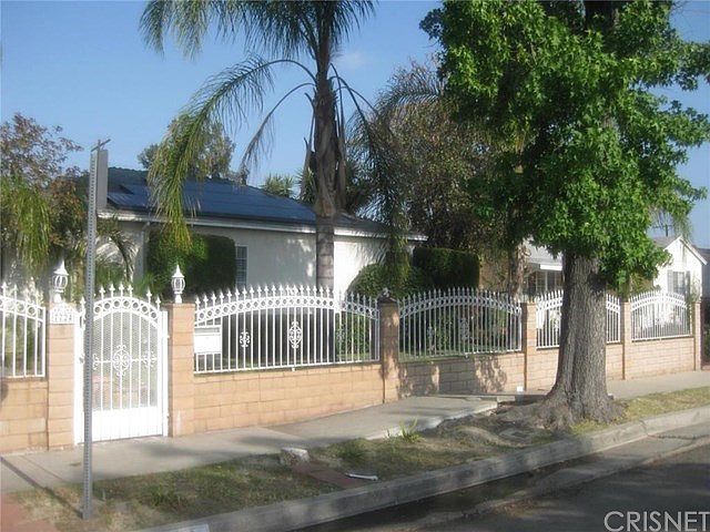 1st image of 7724 Whitsett Ave