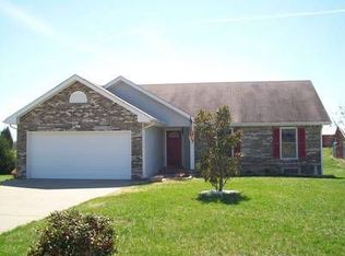 620 Stonewall Ln, Clarksville, TN 37040