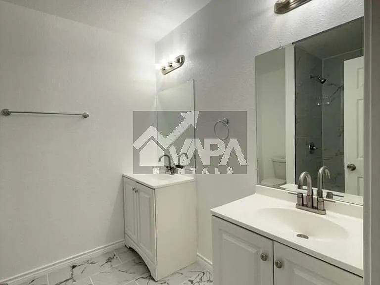 7729 Narrow Pass Dr — Photo 12