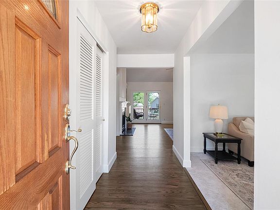 4th image of 1791 Summer Lake Dr