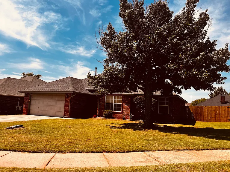 715 E Forest Court Ln — Photo 26