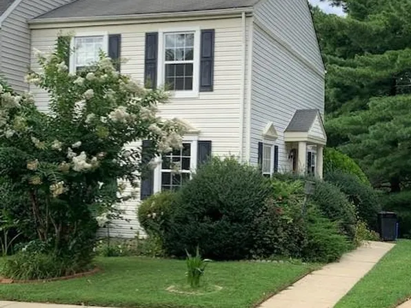 10501 Smithy Ct, Gaithersburg, MD 20878
