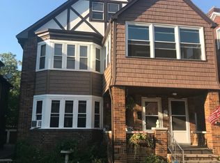 17914 Crest Ln #17914, Lakewood, OH 44107