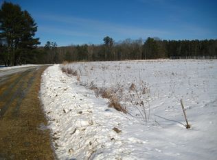 9 Shiers Meadow Dr, Gorham, ME 04038