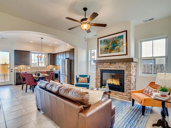 2nd image of 2905 Viale Ct