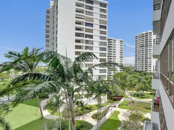500 Three Islands Blvd, Hallandale, FL
