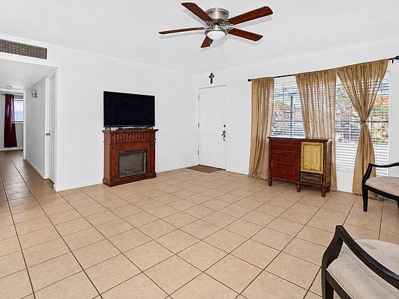 2nd image of 2423 S Olivia Ave
