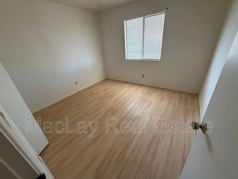603 E Hondo Ave — Photo 6