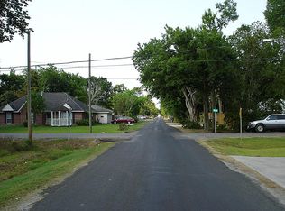 4750 3rd St, Bacliff, TX 77518