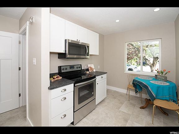 3rd image of 443 N 1400 W