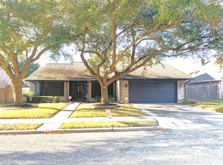 220 Fenway St, Victoria, TX 77904