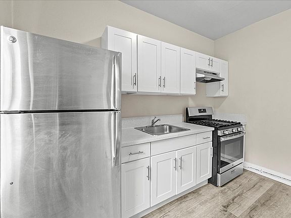 4th image of 118 N Westmoreland Ave #209