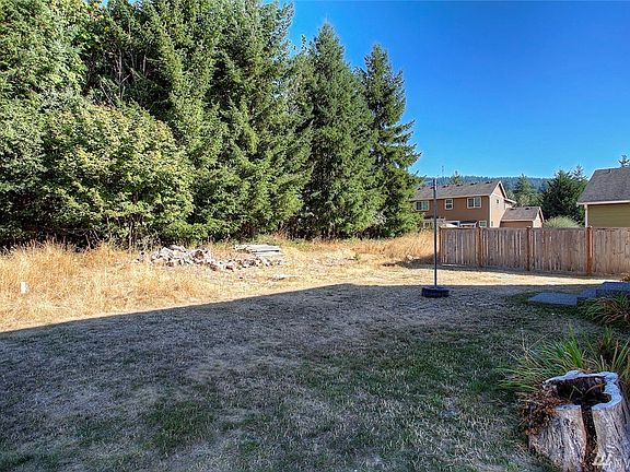 5th image of 20733 197th Ave E