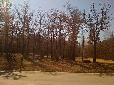 1st image of 3004 Rolling Wood Ln