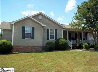 104 Sitka Ln, Liberty, SC 29657