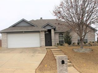 300 Broken Arrow Trl, Fort Worth, TX 76108