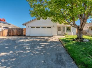 1483 S Oakdale Ave, Medford, OR 97501