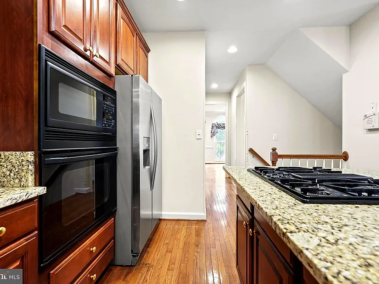 4519 Fair Valley Dr — Photo 12
