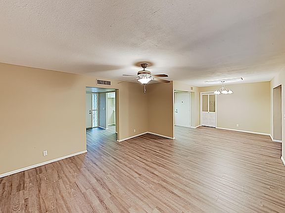 3rd image of 4128 E Dragoon Ave