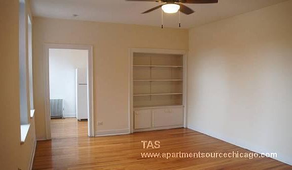4th image of 2704 N Sawyer Ave APT 206