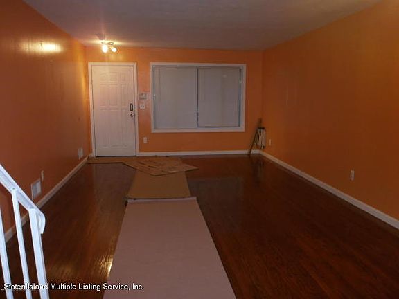 2nd image of 22 Holland Ave