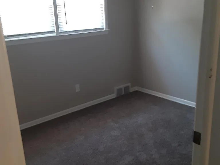 7384 Fielding St — Photo 4