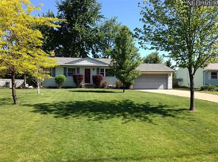 18204 Carol Dr photo 1