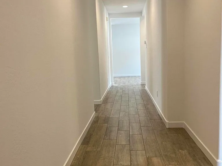 11148 W Parkway Dr — Photo 5
